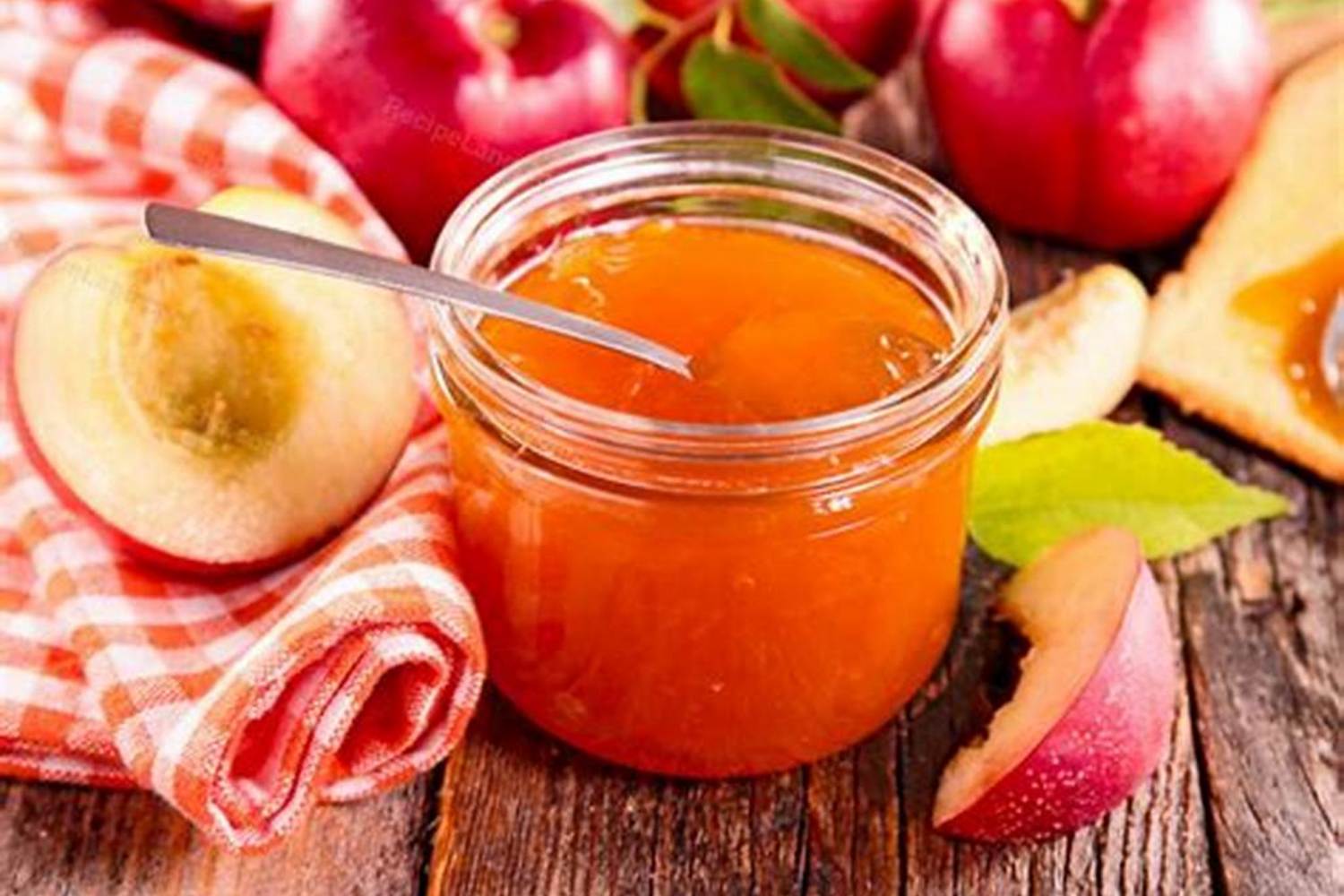 Nirvana Organic's Apple Jam: A Taste of Natural Goodness